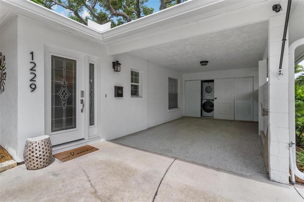 For Sale: $650,000 (2 beds, 2 baths, 1015 Square Feet)