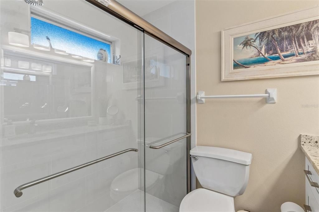 For Sale: $650,000 (2 beds, 2 baths, 1015 Square Feet)