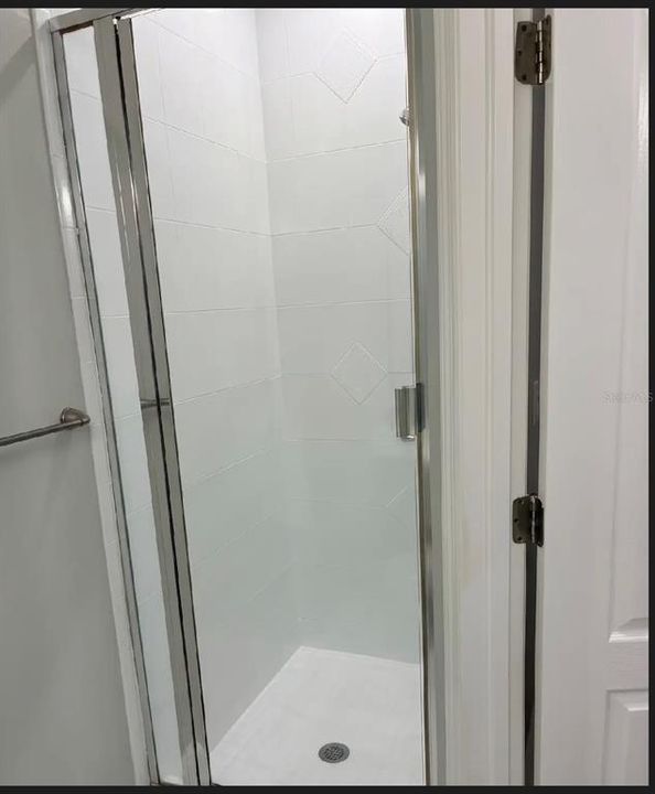 For Rent: $4,995 (4 beds, 3 baths, 3000 Square Feet)