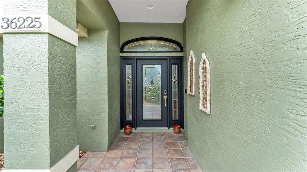 For Sale: $585,000 (4 beds, 3 baths, 2295 Square Feet)