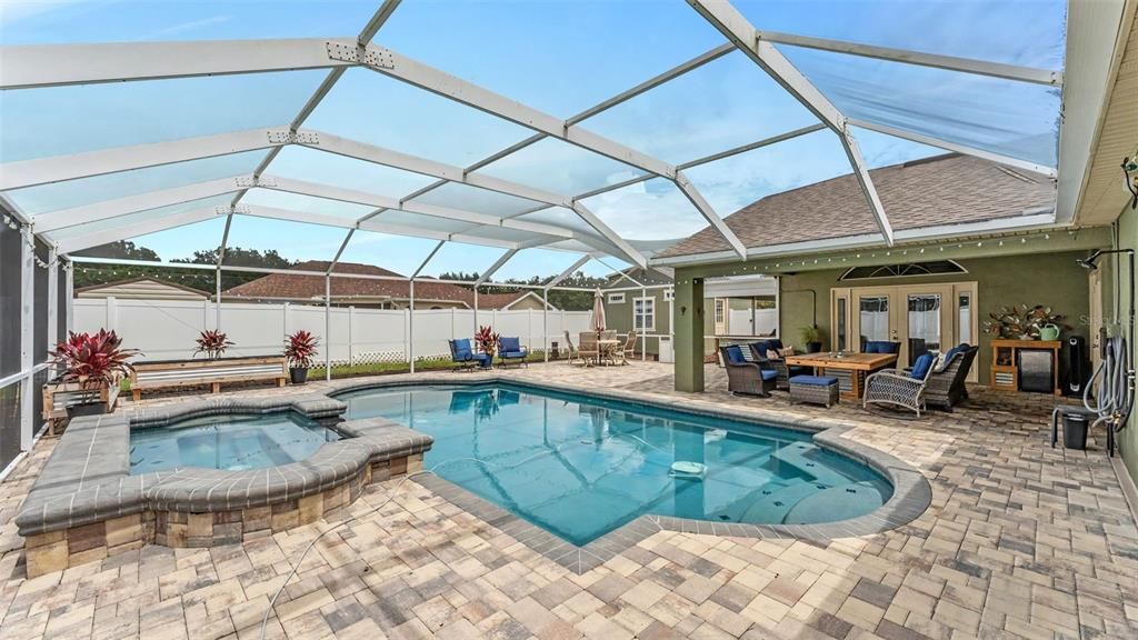 For Sale: $585,000 (4 beds, 3 baths, 2295 Square Feet)