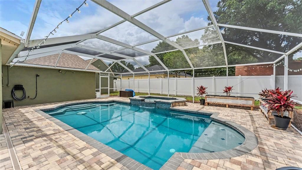 For Sale: $585,000 (4 beds, 3 baths, 2295 Square Feet)