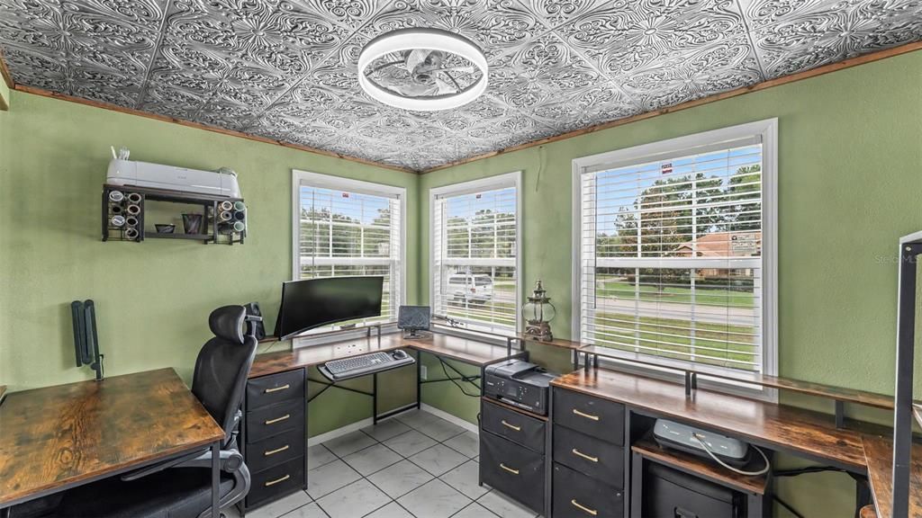 For Sale: $585,000 (4 beds, 3 baths, 2295 Square Feet)