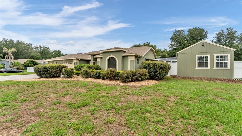For Sale: $585,000 (4 beds, 3 baths, 2295 Square Feet)
