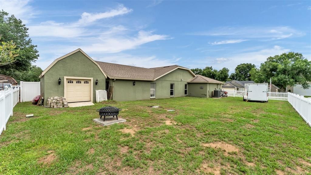 For Sale: $585,000 (4 beds, 3 baths, 2295 Square Feet)