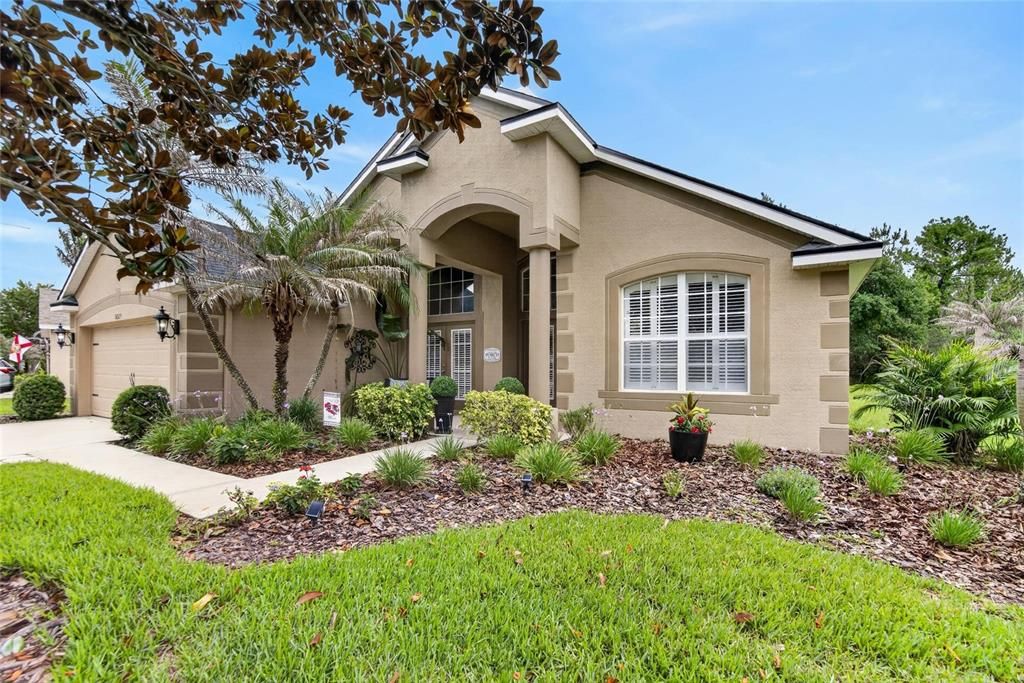 Active With Contract: $609,000 (4 beds, 2 baths, 2565 Square Feet)
