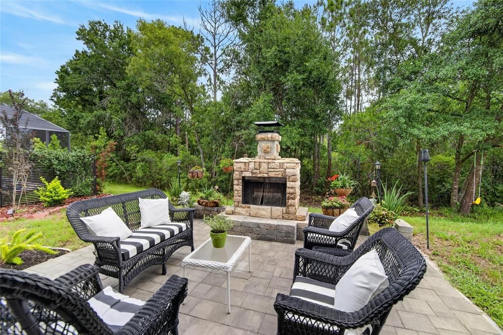Active With Contract: $609,000 (4 beds, 2 baths, 2565 Square Feet)