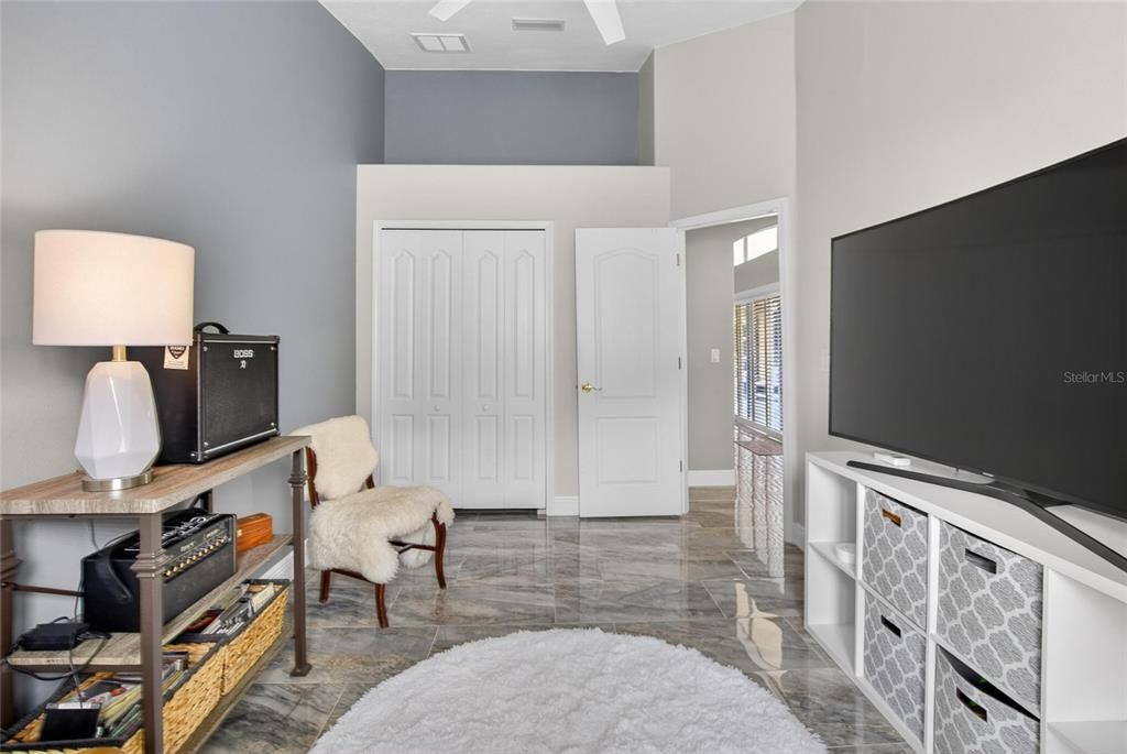 Active With Contract: $609,000 (4 beds, 2 baths, 2565 Square Feet)