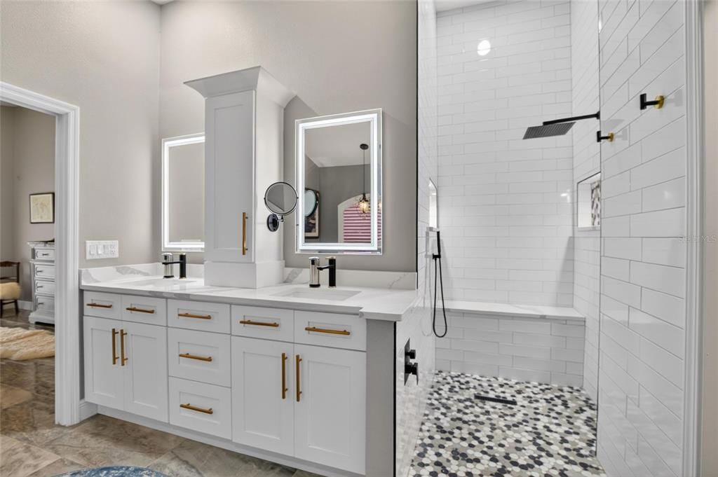 Active With Contract: $609,000 (4 beds, 2 baths, 2565 Square Feet)