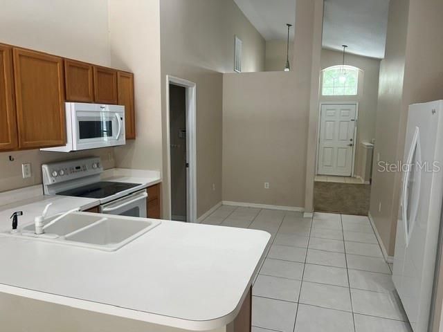 For Rent: $1,850 (3 beds, 2 baths, 1418 Square Feet)
