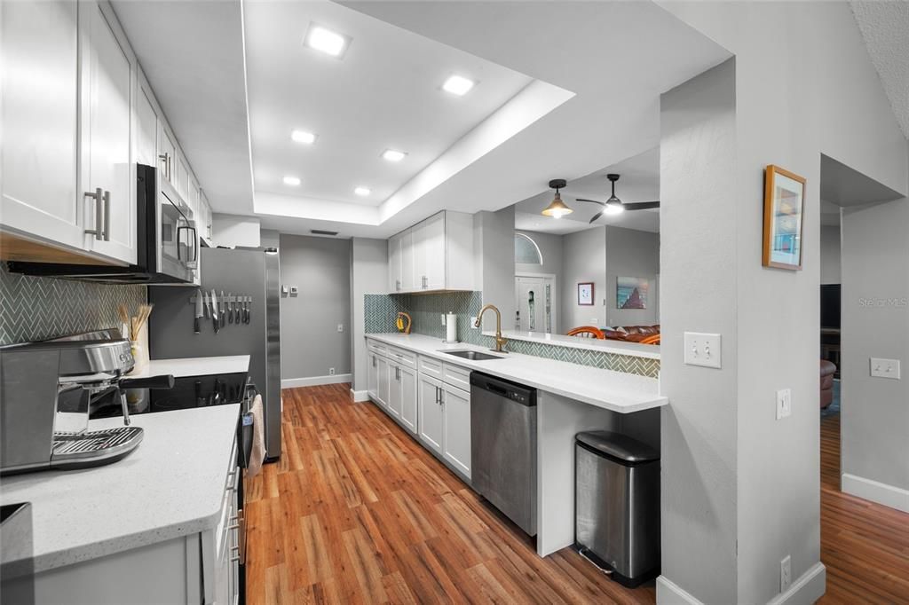 For Sale: $332,000 (3 beds, 2 baths, 1835 Square Feet)