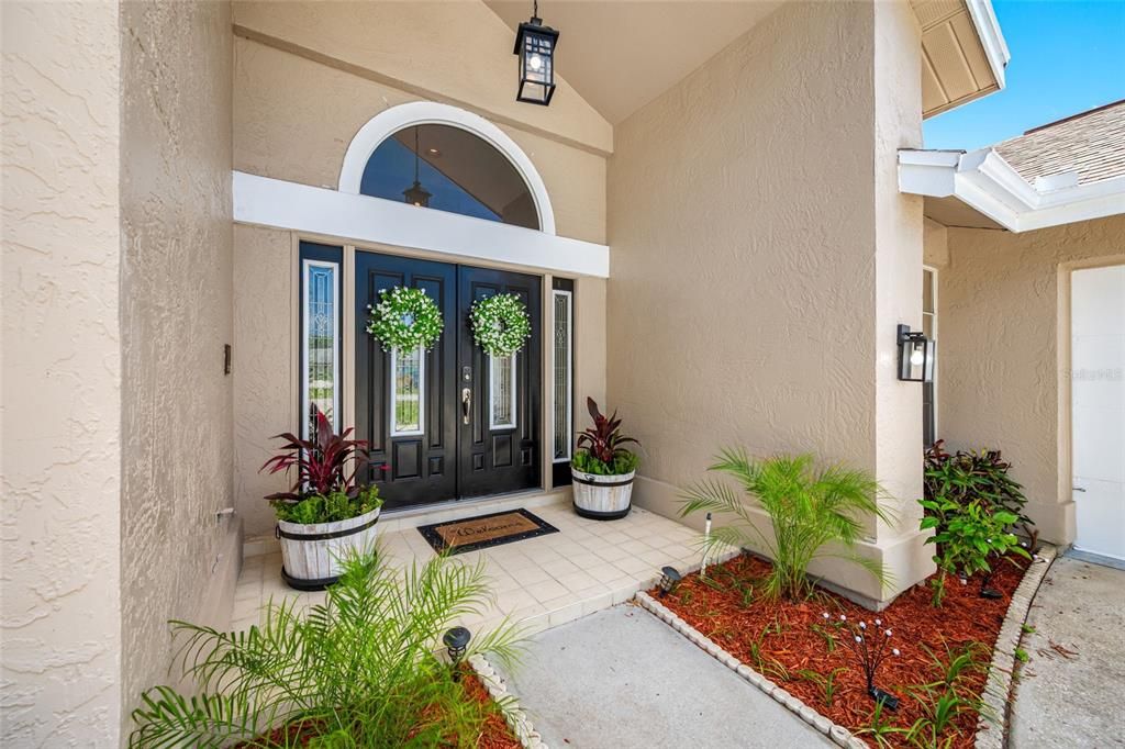 For Sale: $332,000 (3 beds, 2 baths, 1835 Square Feet)
