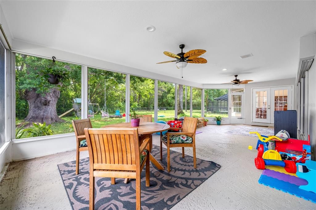 For Sale: $332,000 (3 beds, 2 baths, 1835 Square Feet)