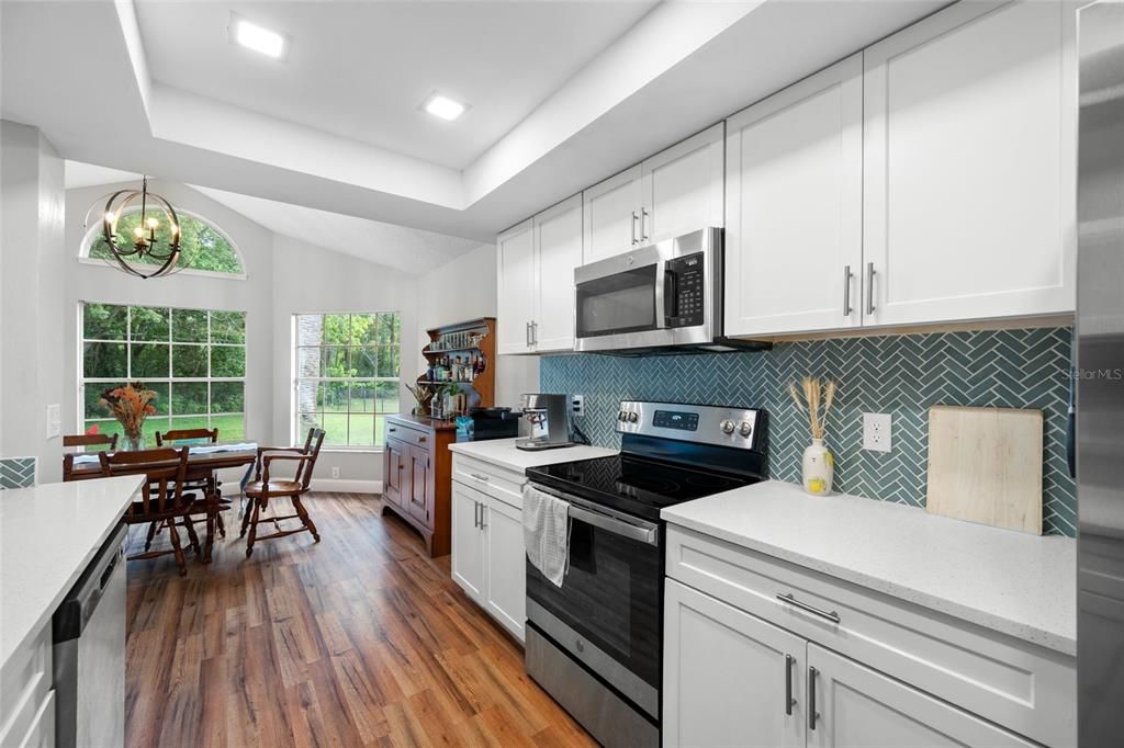 For Sale: $332,000 (3 beds, 2 baths, 1835 Square Feet)