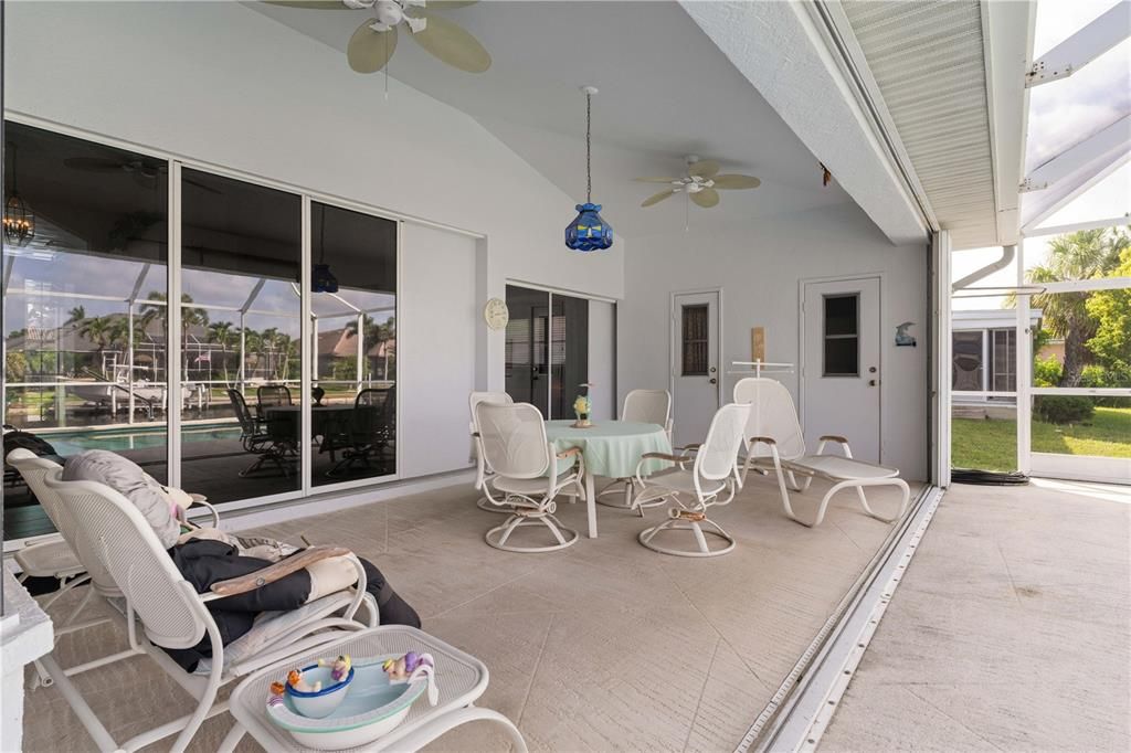 For Sale: $659,000 (3 beds, 2 baths, 2305 Square Feet)