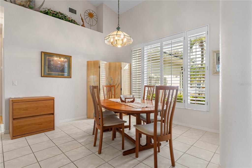For Sale: $659,000 (3 beds, 2 baths, 2305 Square Feet)