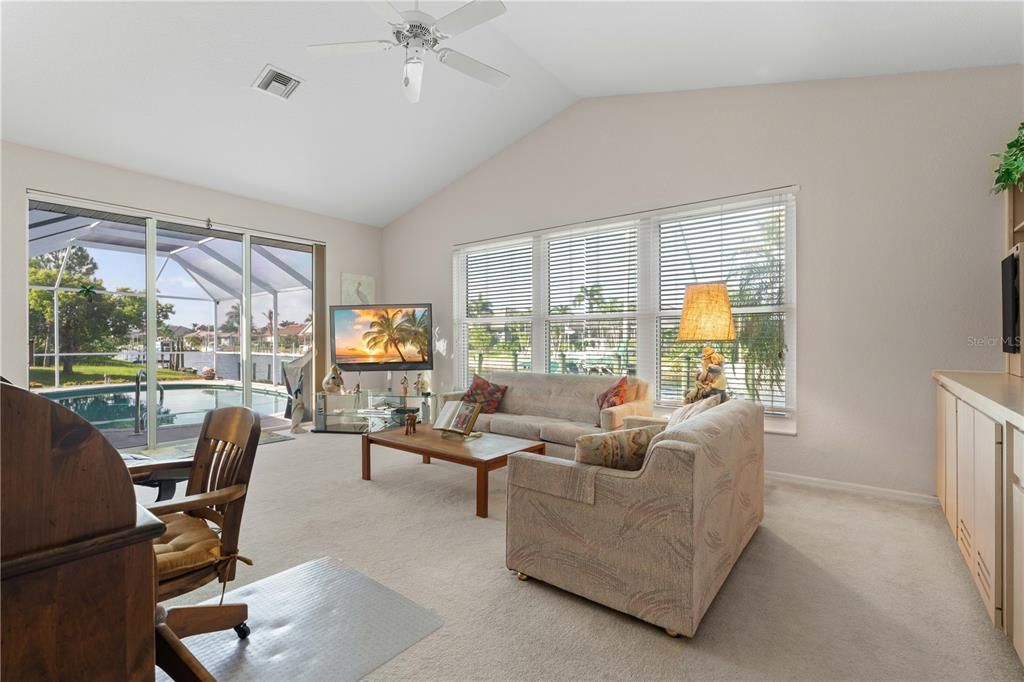 For Sale: $659,000 (3 beds, 2 baths, 2305 Square Feet)
