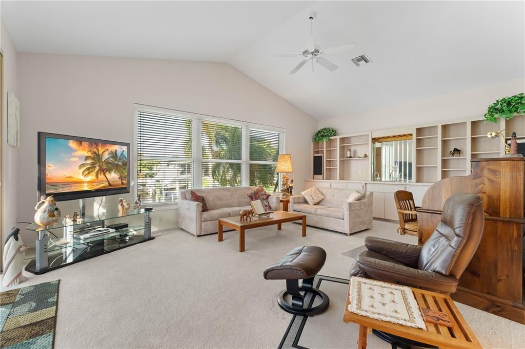 For Sale: $659,000 (3 beds, 2 baths, 2305 Square Feet)