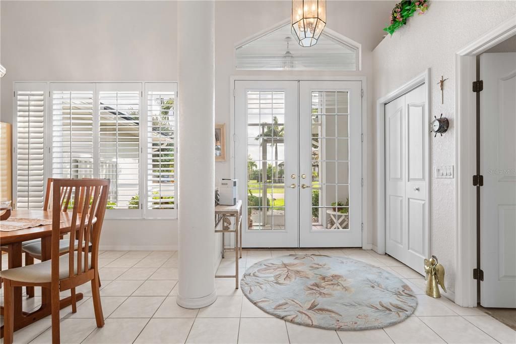 For Sale: $659,000 (3 beds, 2 baths, 2305 Square Feet)