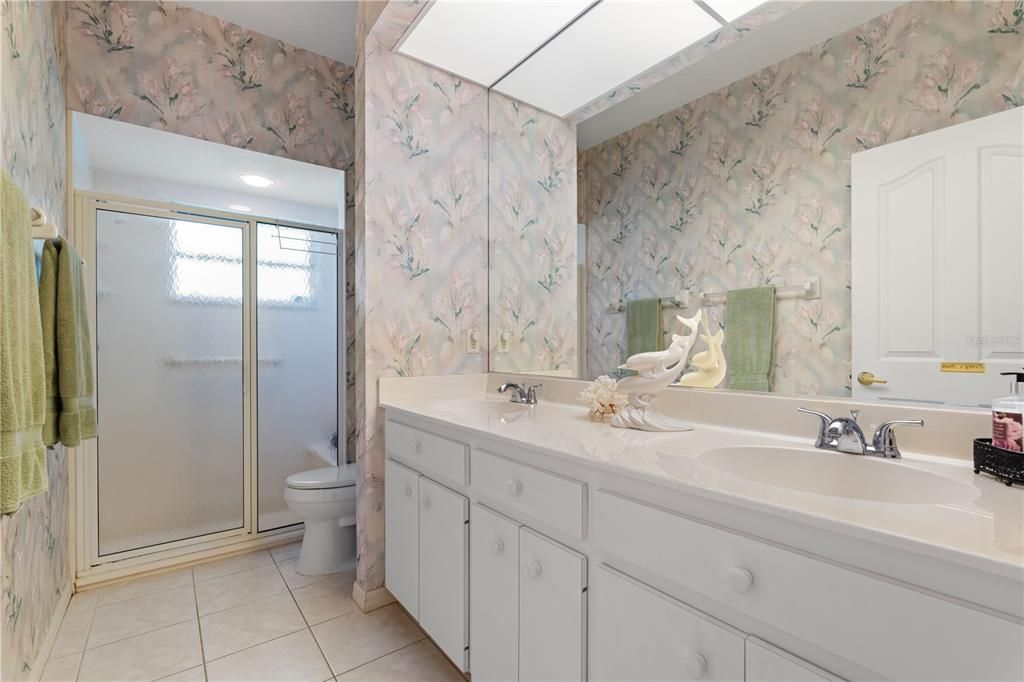 For Sale: $659,000 (3 beds, 2 baths, 2305 Square Feet)