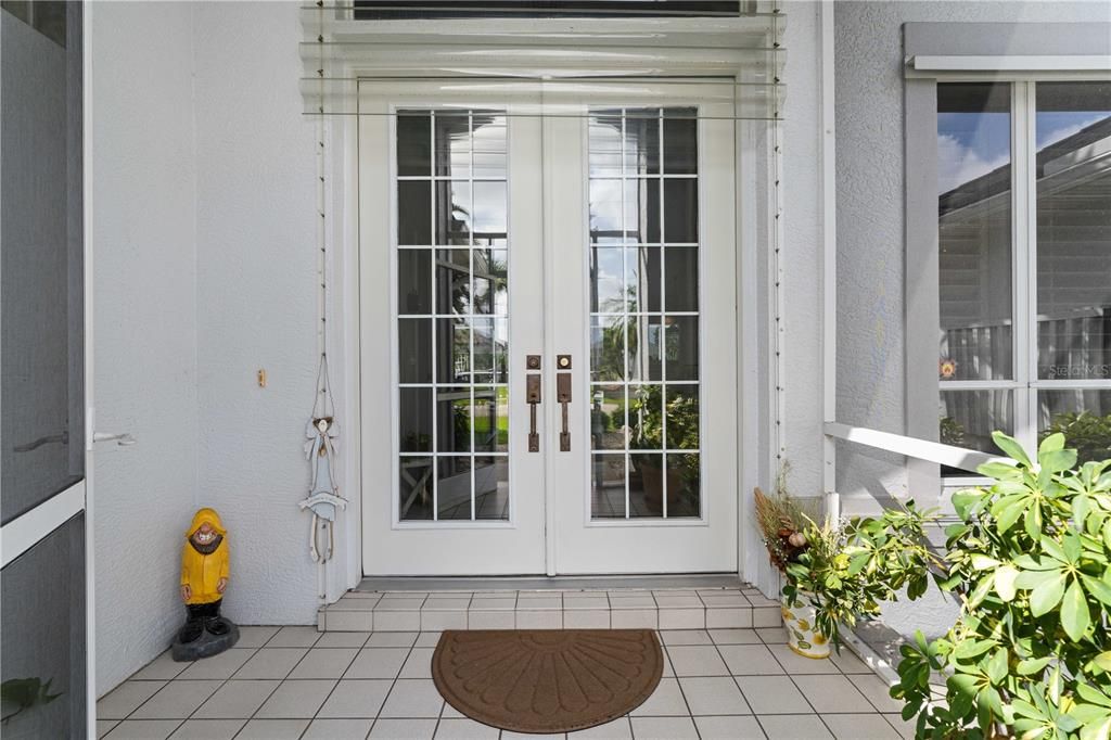 For Sale: $659,000 (3 beds, 2 baths, 2305 Square Feet)