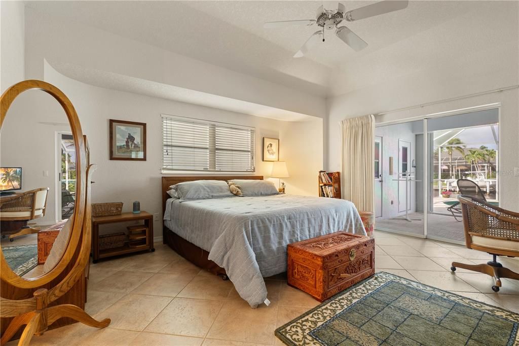 For Sale: $659,000 (3 beds, 2 baths, 2305 Square Feet)