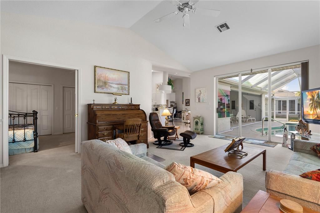 For Sale: $659,000 (3 beds, 2 baths, 2305 Square Feet)
