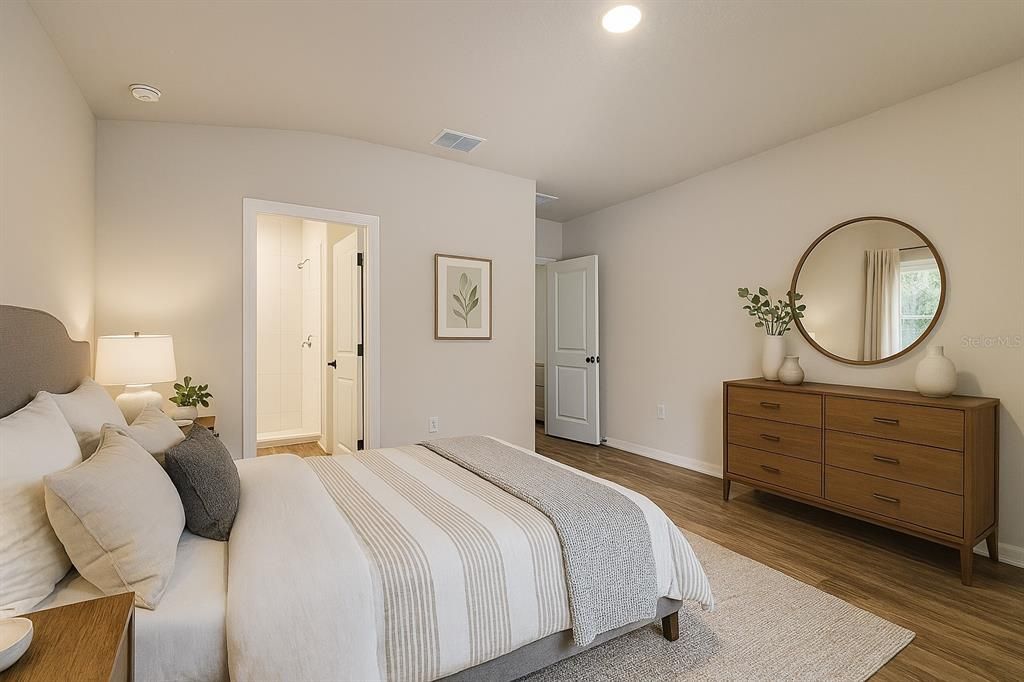 For Sale: $364,900 (4 beds, 2 baths, 1761 Square Feet)