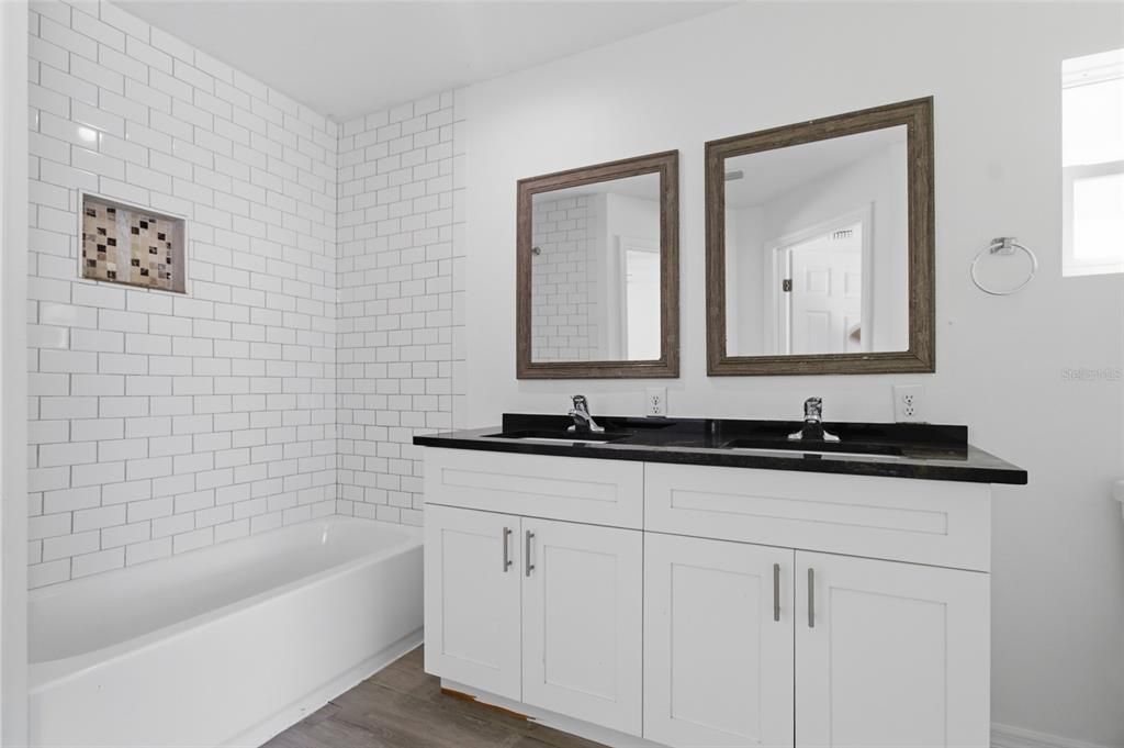 For Sale: $419,000 (3 beds, 2 baths, 1500 Square Feet)