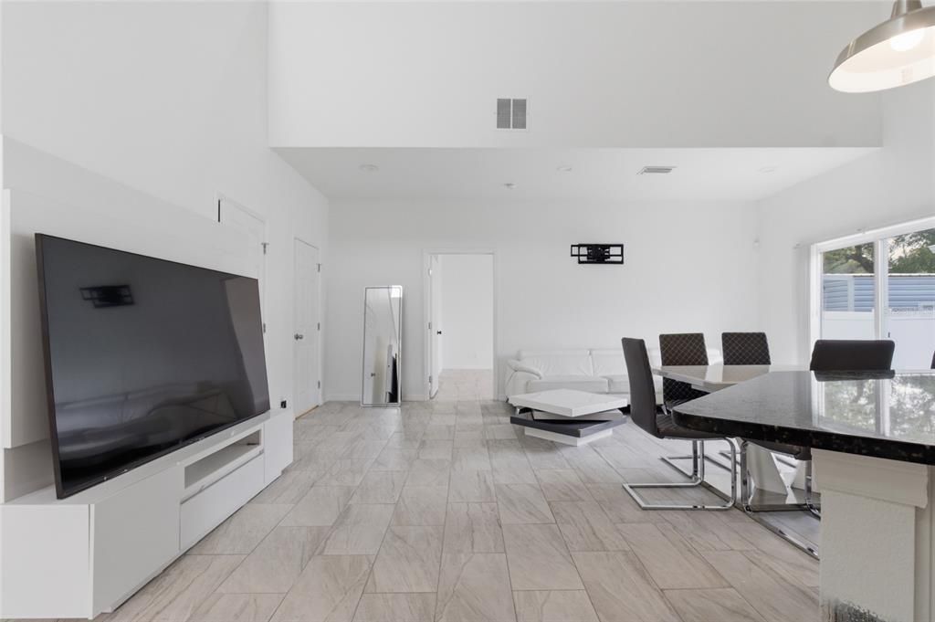 For Sale: $419,000 (3 beds, 2 baths, 1500 Square Feet)