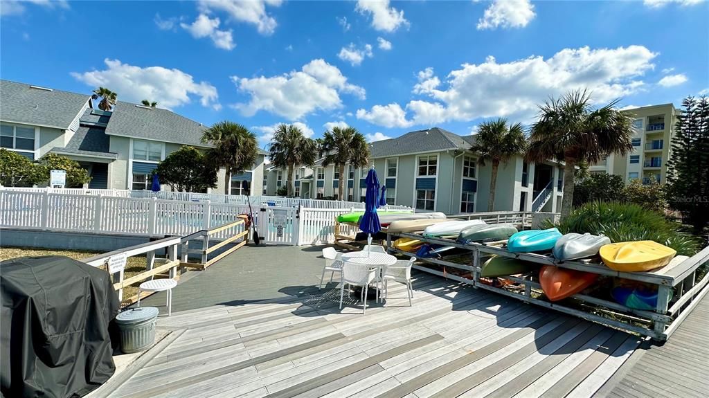 For Rent: $1,850 (2 beds, 2 baths, 906 Square Feet)