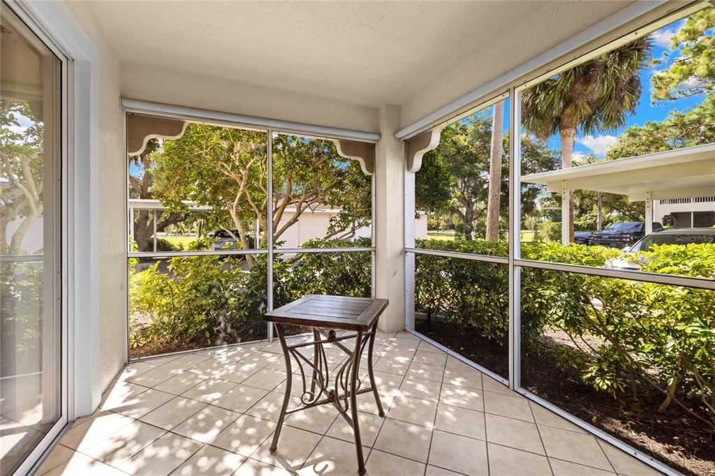 For Sale: $275,000 (2 beds, 2 baths, 1147 Square Feet)