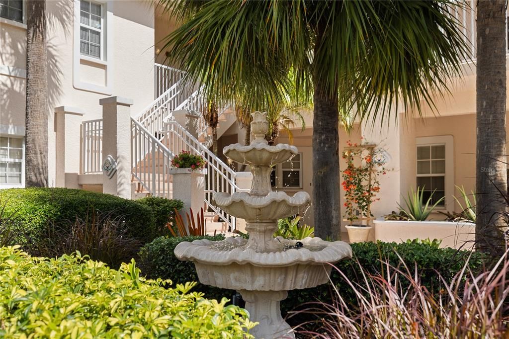 For Sale: $275,000 (2 beds, 2 baths, 1147 Square Feet)