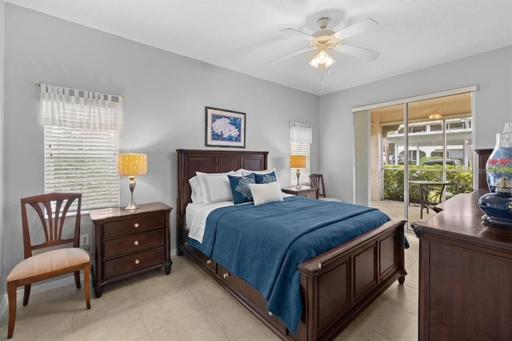 For Sale: $275,000 (2 beds, 2 baths, 1147 Square Feet)