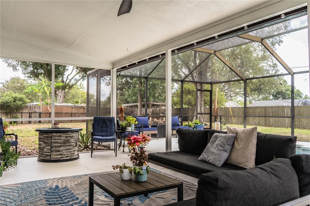 Active With Contract: $339,000 (3 beds, 2 baths, 1424 Square Feet)