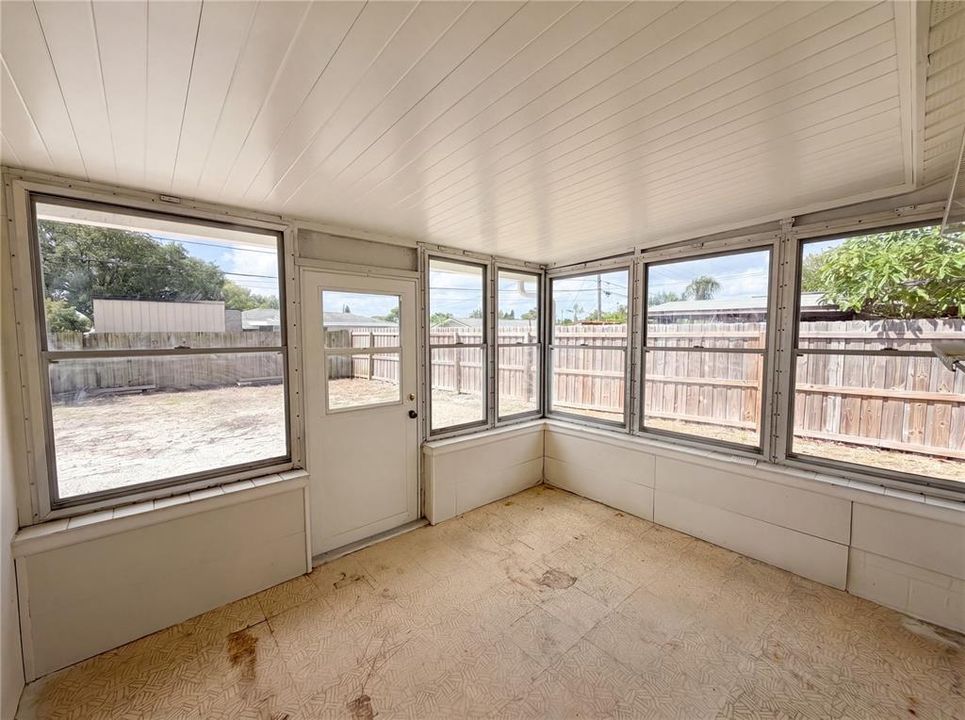 En Venta: $232,000 (3 camas, 2 baños, 1403 Pies cuadrados)