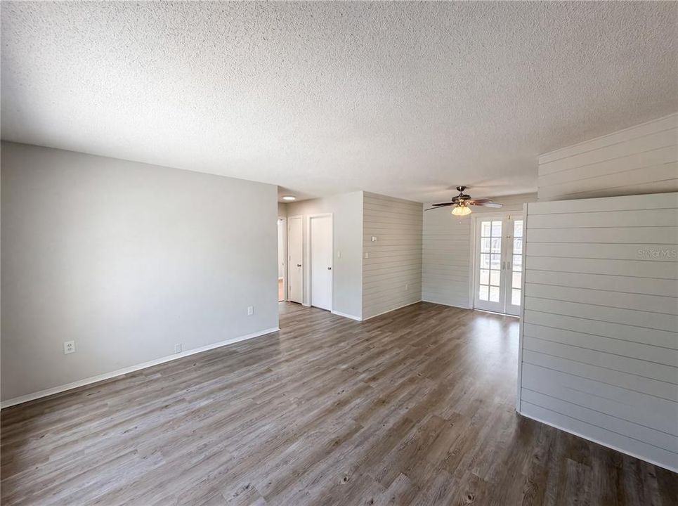 En Venta: $232,000 (3 camas, 2 baños, 1403 Pies cuadrados)