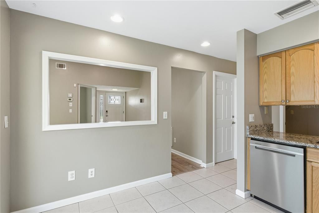 For Rent: $2,600 (3 beds, 2 baths, 1245 Square Feet)