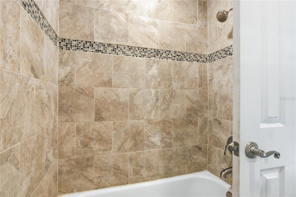 For Rent: $2,600 (3 beds, 2 baths, 1245 Square Feet)