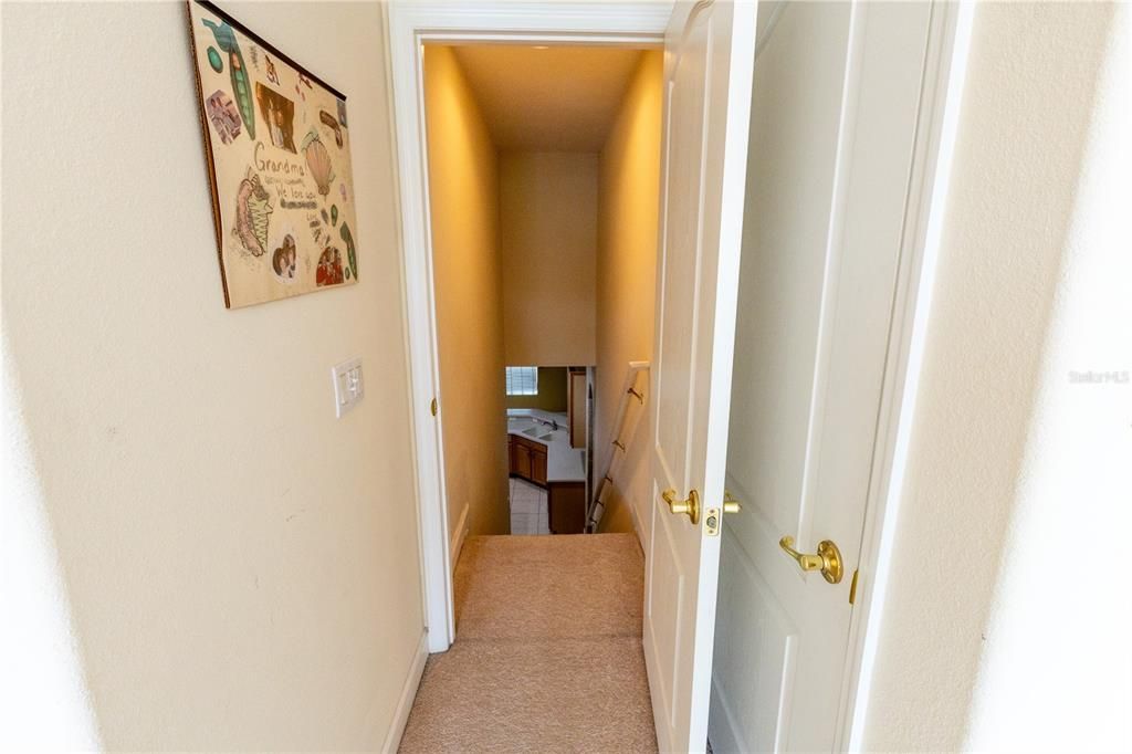 Activo con contrato: $650,000 (4 camas, 3 baños, 2192 Pies cuadrados)