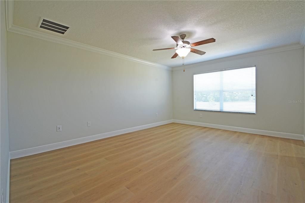 For Rent: $2,200 (3 beds, 2 baths, 1666 Square Feet)