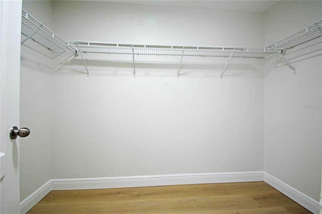 For Rent: $2,200 (3 beds, 2 baths, 1666 Square Feet)