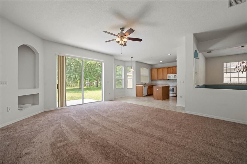 For Rent: $2,250 (4 beds, 2 baths, 2538 Square Feet)