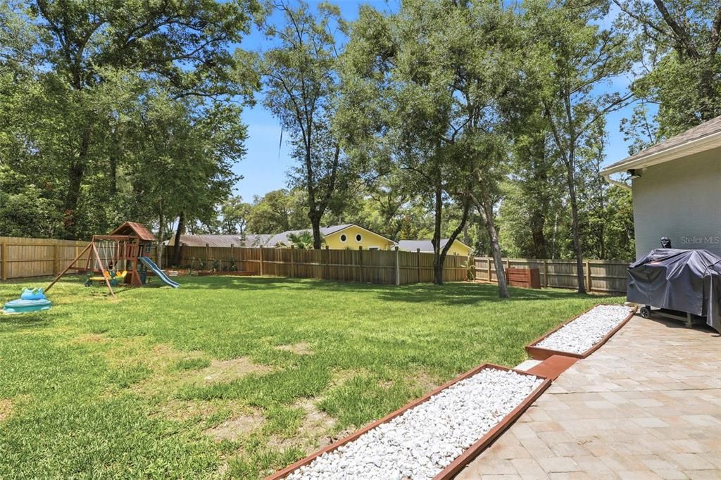 For Sale: $414,000 (4 beds, 2 baths, 1749 Square Feet)