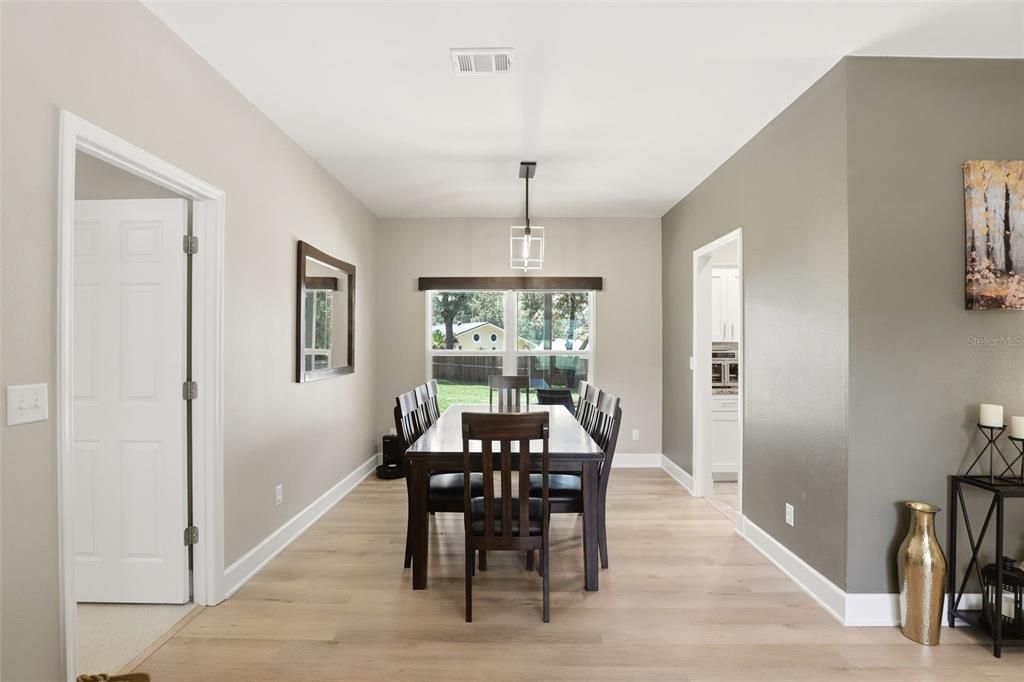 For Sale: $414,000 (4 beds, 2 baths, 1749 Square Feet)