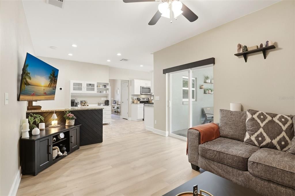 For Sale: $414,000 (4 beds, 2 baths, 1749 Square Feet)