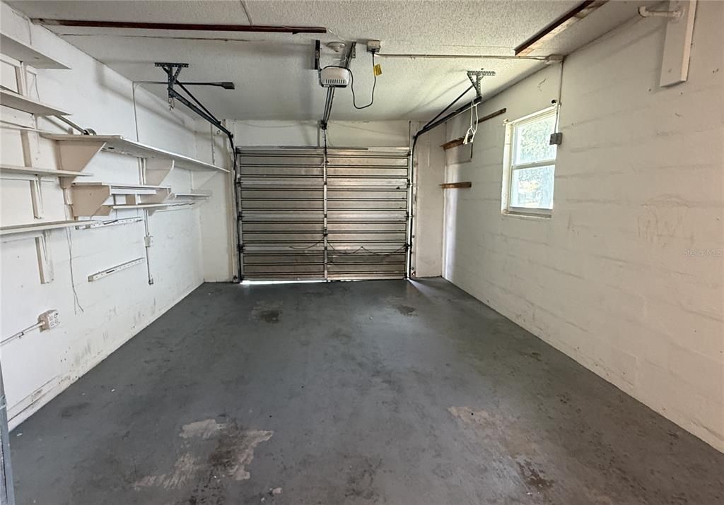 For Rent: $1,700 (2 beds, 2 baths, 1142 Square Feet)