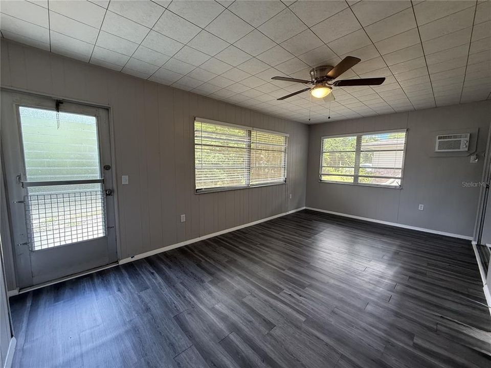 For Rent: $1,700 (2 beds, 2 baths, 1142 Square Feet)