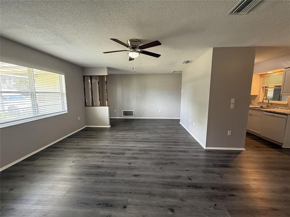 For Rent: $1,700 (2 beds, 2 baths, 1142 Square Feet)