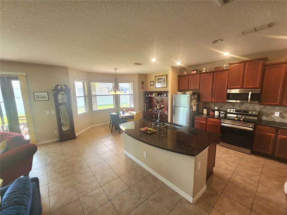 For Sale: $410,000 (3 beds, 2 baths, 2193 Square Feet)